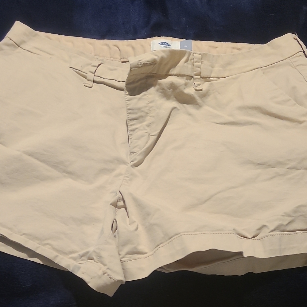 Old Navy Women's Tan Shorts